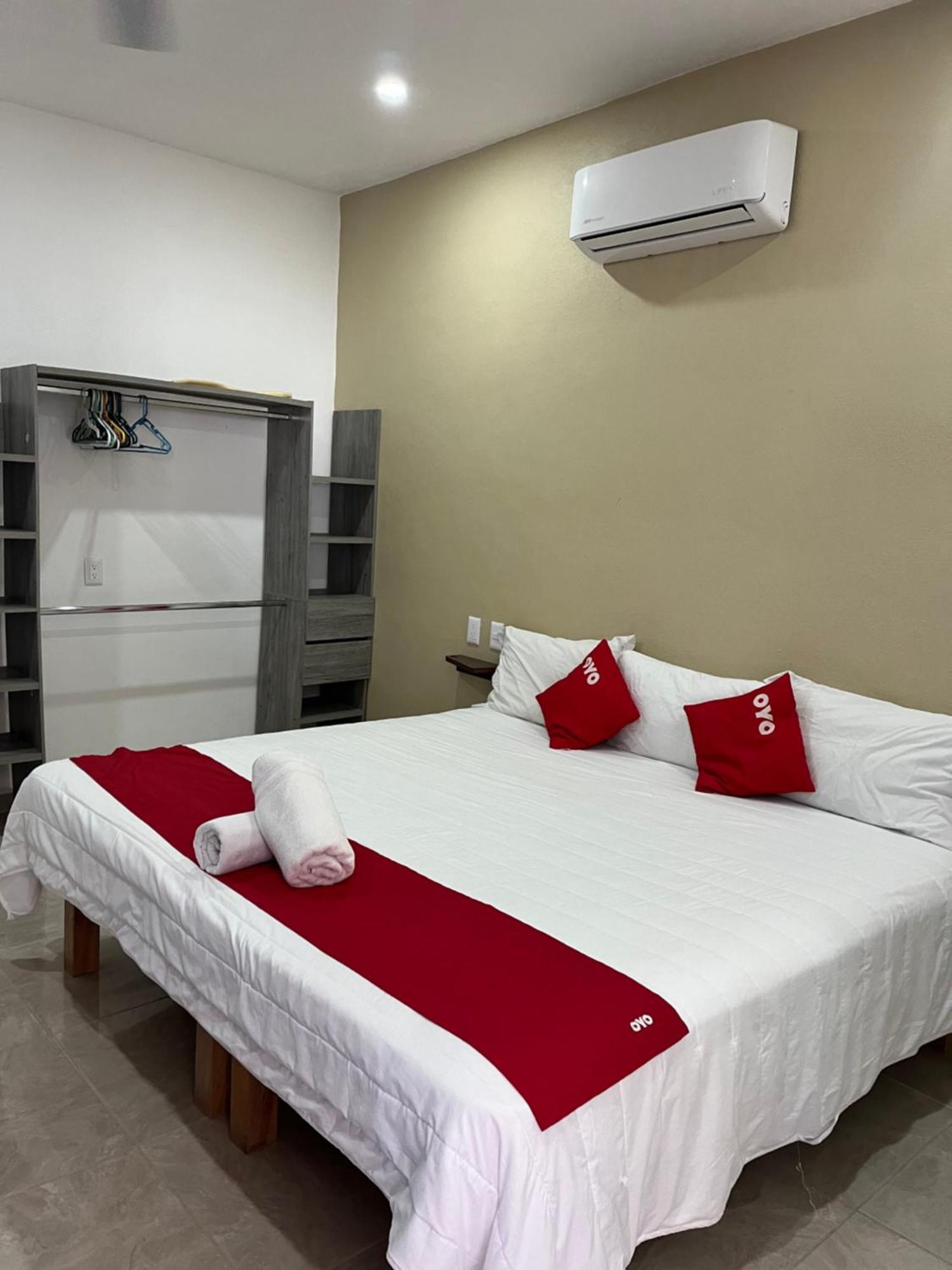 Hotel Y Bungalows Bugambilias 산 파트리시오 멜라케 외부 사진
